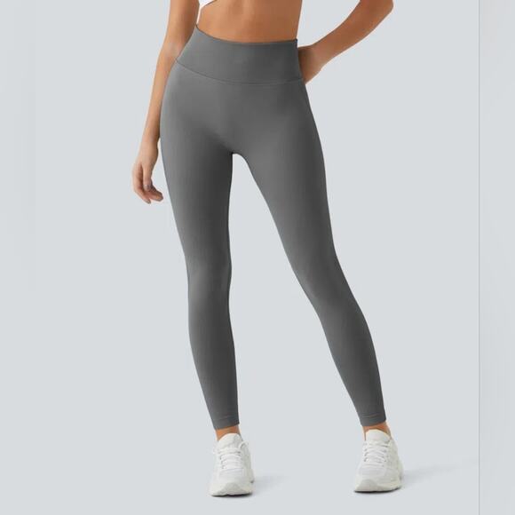 NWT Halara Seamless Leggings Size Medium - Picture 1 of 9